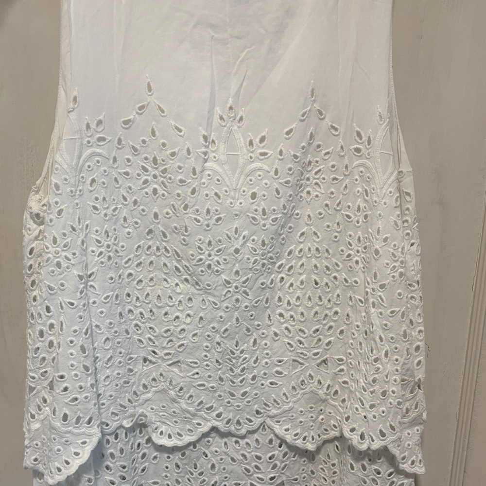 CAbi White Eyelet Flowy Layered Tank Top - Picture 7 of 8